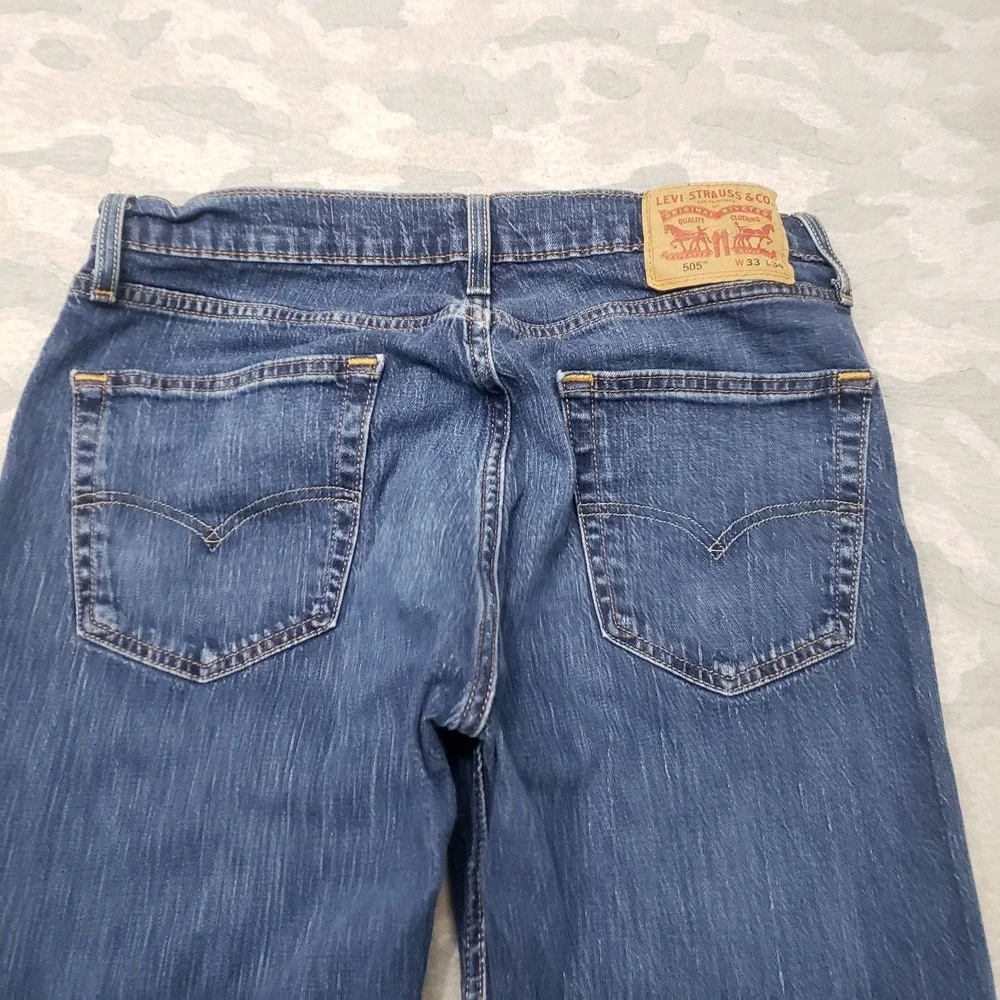 Levi's 505 Jeans Mens 33x34 Blue Straight Leg Denim Medium Wash Workwear